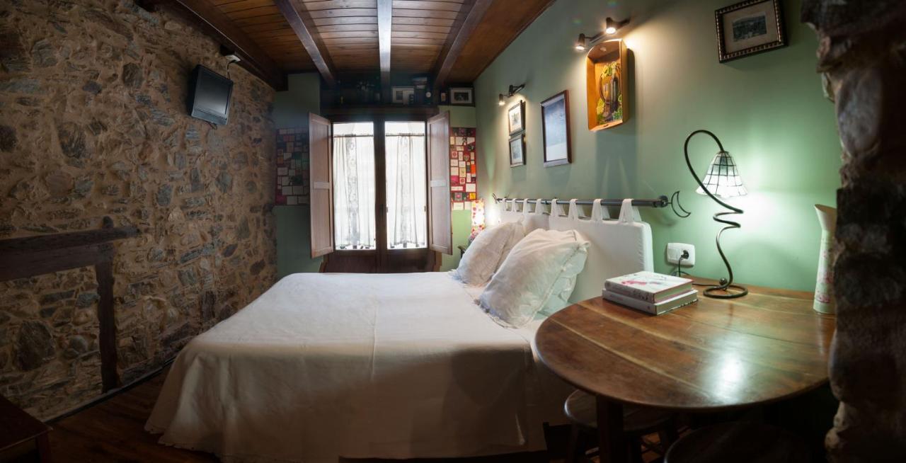 Micro-Hostal La Puerta del Perdón Villafranca Del Bierzo Exterior foto
